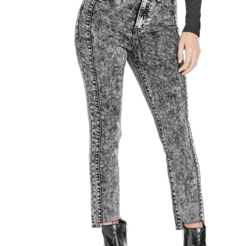 Guess Adel Girlfriend acid washed black denim size 27/4